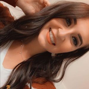 Meet your Posher, Breanna